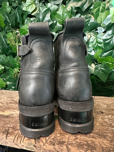 Bijna Nieuwe vintage boots van Sendra maat 43