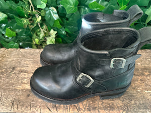 Bijna Nieuwe vintage boots van Sendra maat 43