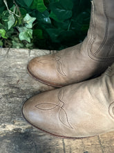 Afbeelding in Gallery-weergave laden, zo goed als nieuw laars van Sendra maat 38
