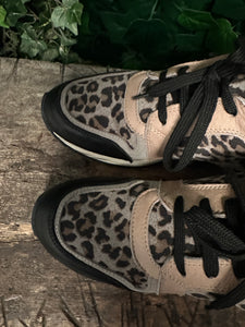 Bijna Nieuwe sneakers van Elena Iachi maat 38