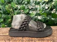 Afbeelding in Gallery-weergave laden, Nieuwe slippers van Shabbies amsterdam maat 38