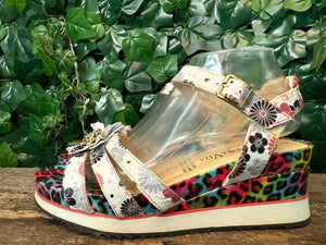 Nieuwe sandalen van Laura Vita maat 41