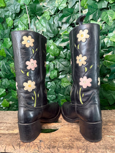 Bijna Nieuwe vintage blokhak flower laars van Sendra maat 38