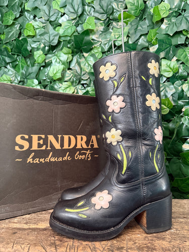 Bijna Nieuwe vintage blokhak flower laars van Sendra maat 38