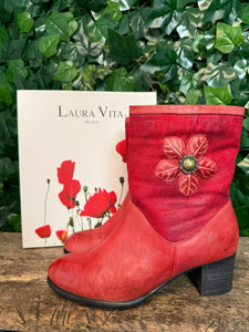 Nieuwe enkellaarsjes van Laura Vita maat 39