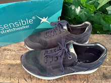 Afbeelding in Gallery-weergave laden, Bijna Nieuwe sneakers van Xsensible maat 43(wijdte G)