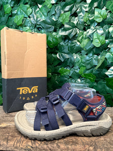 Bijna Nieuwe sandalen van Teva maat 40