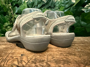 zo goed als nieuw sandaal van Hush Puppies maat 42