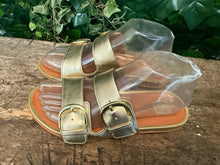 Afbeelding in Gallery-weergave laden, Bijna Nieuwe slippers van Fitflop maat 37