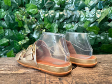 Afbeelding in Gallery-weergave laden, Bijna Nieuwe slippers van Fitflop maat 37