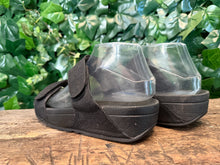 Afbeelding in Gallery-weergave laden, Bijna Nieuwe slippers van Fitflop maat 40