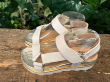 Afbeelding in Gallery-weergave laden, Nieuwe sandalen van Roberto D&#39;angelo maat 37