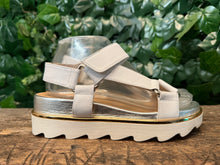 Afbeelding in Gallery-weergave laden, Nieuwe sandalen van Roberto D&#39;angelo maat 37