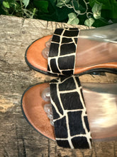 Afbeelding in Gallery-weergave laden, Nieuwe sandalen van Red Rag maat 38