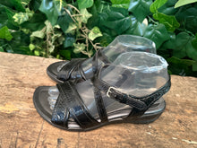 Afbeelding in Gallery-weergave laden, gewoon Nieuwe sandalen van Ecco maat 38