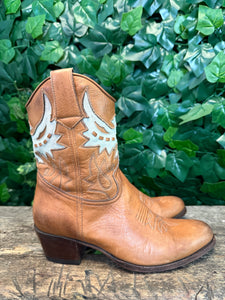 Gewoon Nieuwe laars van Sendra maat 38