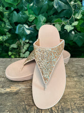 Afbeelding in Gallery-weergave laden, bijna Nieuwe slippers van Fitflop maat 43