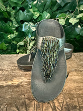 Afbeelding in Gallery-weergave laden, bijna Nieuwe slippers van Fitflop maat 37