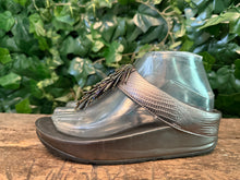 Afbeelding in Gallery-weergave laden, bijna Nieuwe slippers van Fitflop maat 37