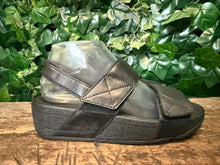 Afbeelding in Gallery-weergave laden, bijna Nieuwe sandalen van Fitflop maat 38