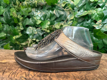 Afbeelding in Gallery-weergave laden, zo goed als nieuw slippers van Fitflop maat 42