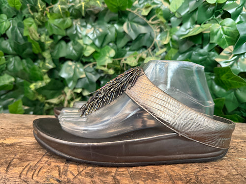 zo goed als nieuw slippers van Fitflop maat 42