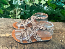 Afbeelding in Gallery-weergave laden, Nieuwe sandalen van Fitflop maat 36