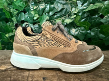 Afbeelding in Gallery-weergave laden, Bijna Nieuwe sneakers van Xsensible maat 37 (wijdte HX)
