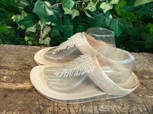 Afbeelding in Gallery-weergave laden, Bijna Nieuwe slippers van Fitflop maat 42