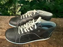 Afbeelding in Gallery-weergave laden, Nieuwe sneakers van Wolky maat 39