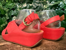 Afbeelding in Gallery-weergave laden, Bijna Nieuwe slippers van Fitflop maat 38