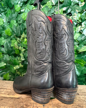 Afbeelding in Gallery-weergave laden, gewoon Nieuwe laars van Sendra maat 38