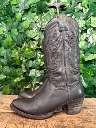 gewoon Nieuwe laars van Sendra maat 38
