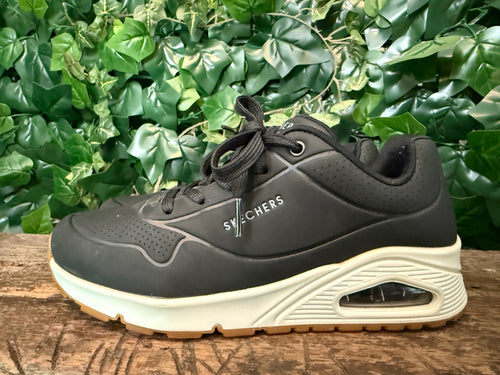 zo goed als nieuw sneakers van Skechers maat 38