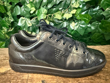 Afbeelding in Gallery-weergave laden, Nieuwe lakleren sneakers van Ecco maat 38