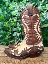 Afbeelding in Gallery-weergave laden, zo goed als nieuw gave laars van Sendra Maat 37