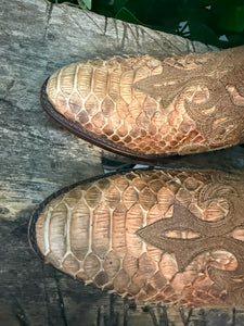 Bijna Nieuwe laarsjes met pythonleer van Sendra maat 36