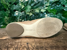 Afbeelding in Gallery-weergave laden, Nieuwe ballerina van Ecco maat 38