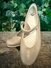 Afbeelding in Gallery-weergave laden, Nieuwe ballerina van Ecco maat 38