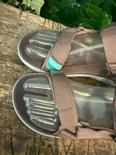 Afbeelding in Gallery-weergave laden, Nieuwe sandalen van Teva maat 37