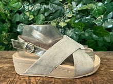 Afbeelding in Gallery-weergave laden, Nieuwe sandalen van fitflop maat 37