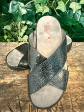 Afbeelding in Gallery-weergave laden, Bijna Nieuwe slippers van Xsensible maat 38 (wijdte H)