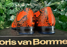 Afbeelding in Gallery-weergave laden, Bijna Nieuwe aparte veterschoen van Floris van Bommel 42,5