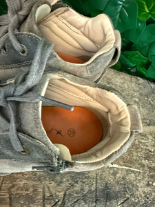 Bijna Nieuwe hoge sneakers van Xsensible maat 39(wijdte G)