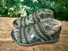 Afbeelding in Gallery-weergave laden, Nieuwe sandalen van Loints of Holland maat 37