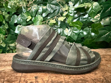 Afbeelding in Gallery-weergave laden, Nieuwe sandalen van Loints of Holland maat 37