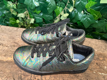 Afbeelding in Gallery-weergave laden, Bijna Nieuwe sneakers van K.Swiss maat 41