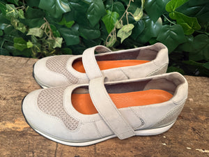 Bijna Nieuwe schoen van Xsensible maat 40 (wijdte G)