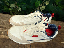 Afbeelding in Gallery-weergave laden, zo goed als nieuw sneaker van Skechers maat 41