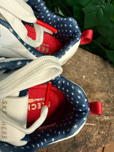 Afbeelding in Gallery-weergave laden, zo goed als nieuw sneaker van Skechers maat 41